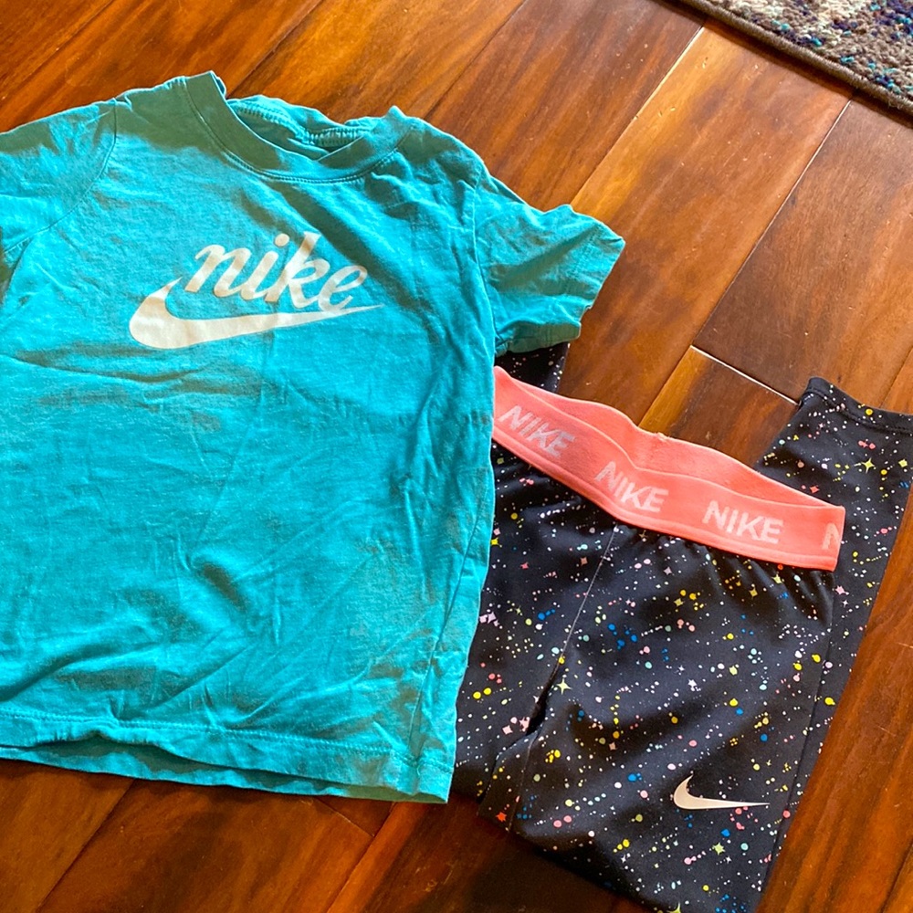 Nike Shirt & Leggings Size XS